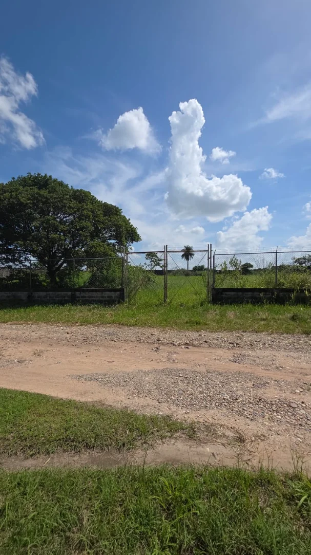 EN VENTA TERRENO